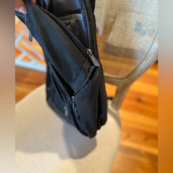 Backpack - Picture 7 of 8